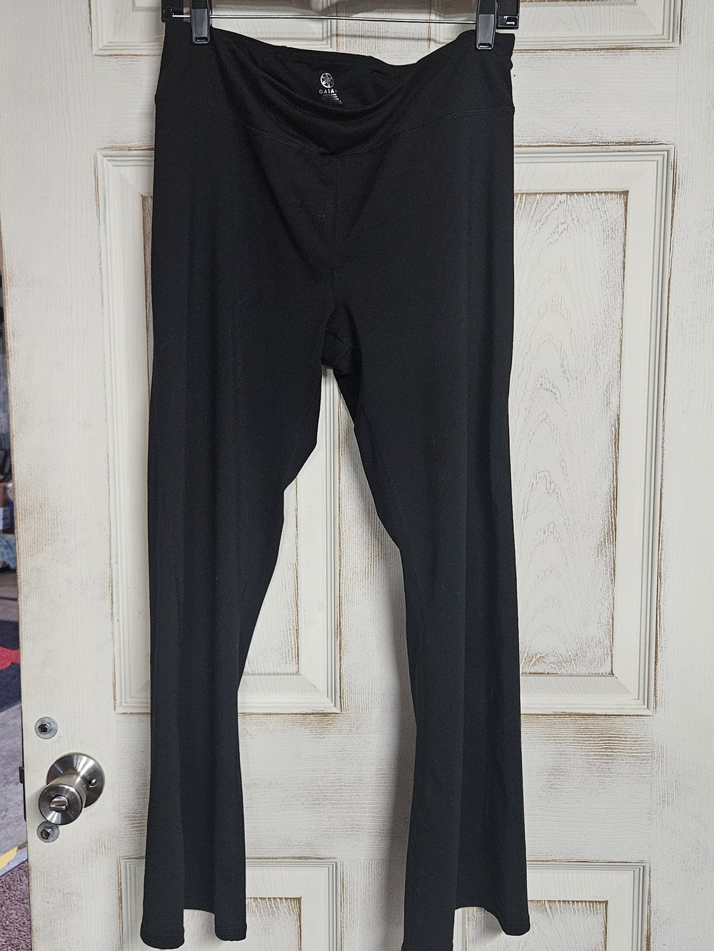 GAIAM Black Boot-Cut Yoga Pants